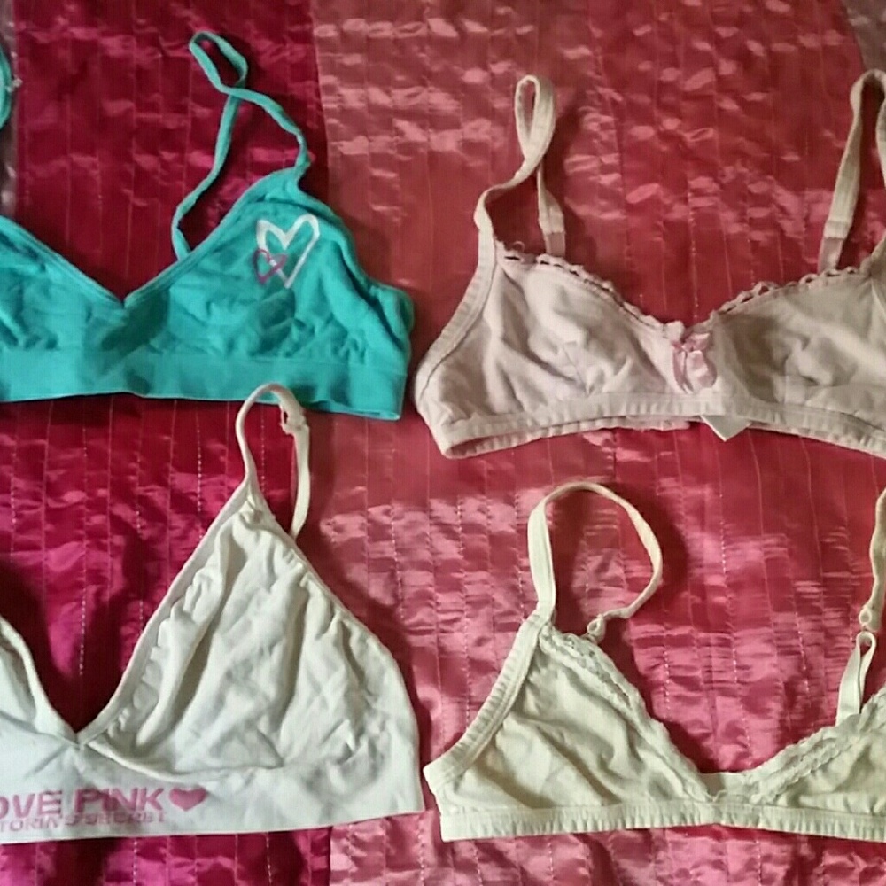 Set of 4 girls training-bras
